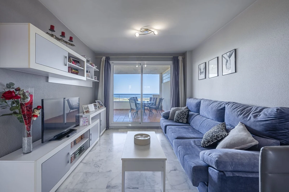 Piso de 3 dormitorios con piscina en Málaga – Foto 7