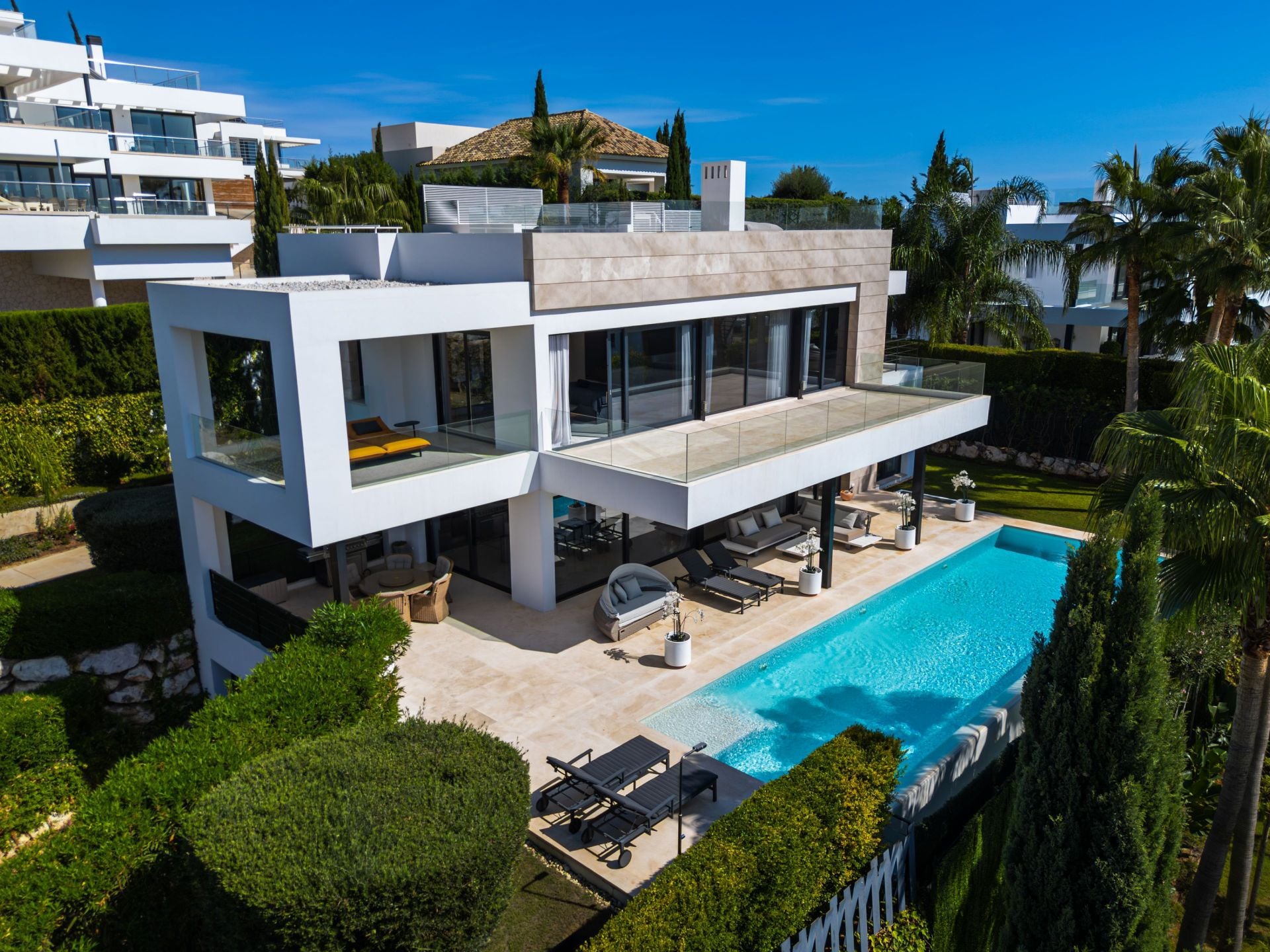 5 Bedroom Villa in Marbella - Photo 6