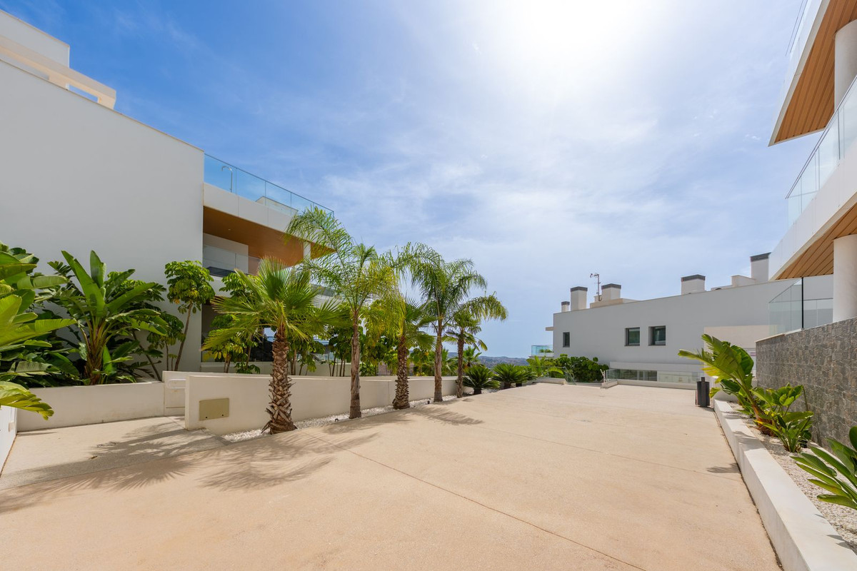 3 Bedroom Apartment in Mijas - Photo 41