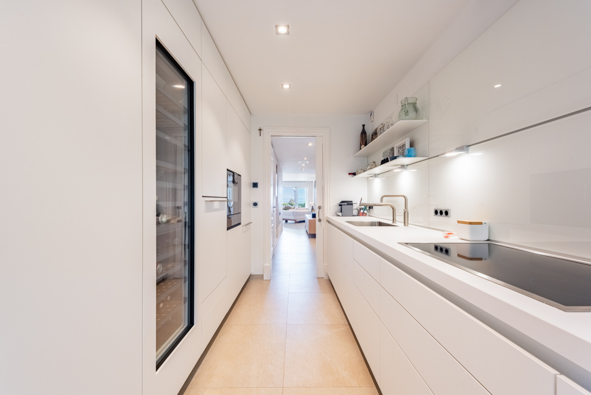 2 Bedroom Apartment in Estepona - Photo 13
