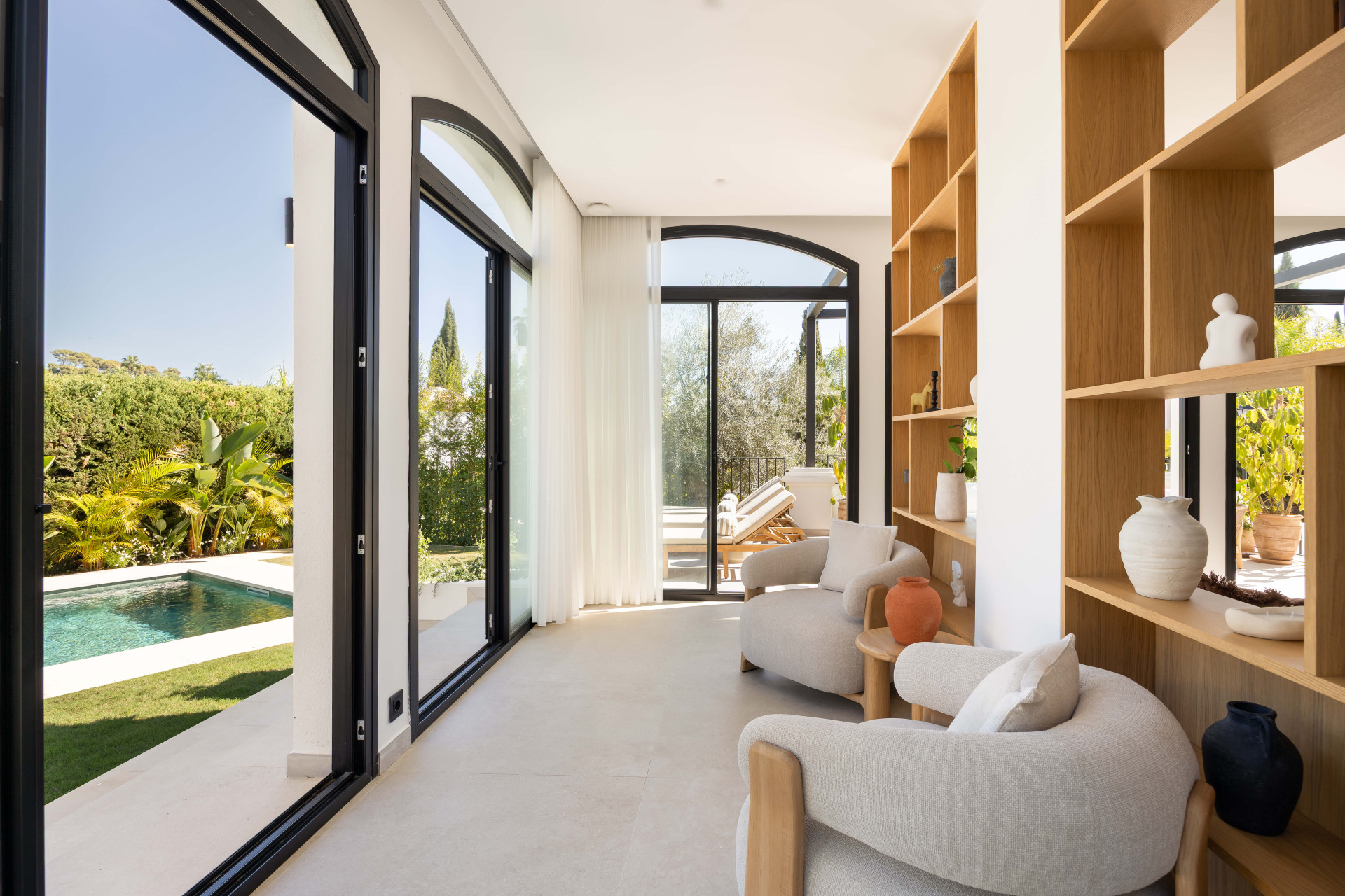 4 Bedroom Villa in Marbella - Photo 9