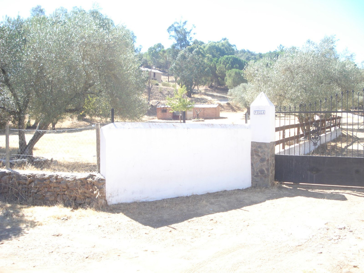 Espaço comercial com piscina em Huelva, Espanha – Foto 11