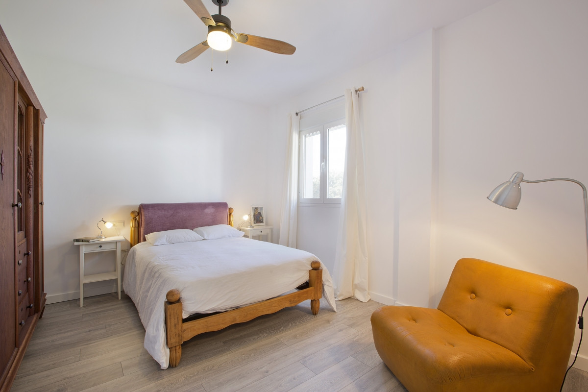 Chalet de 3 dormitorios con piscina en Málaga – Foto 25