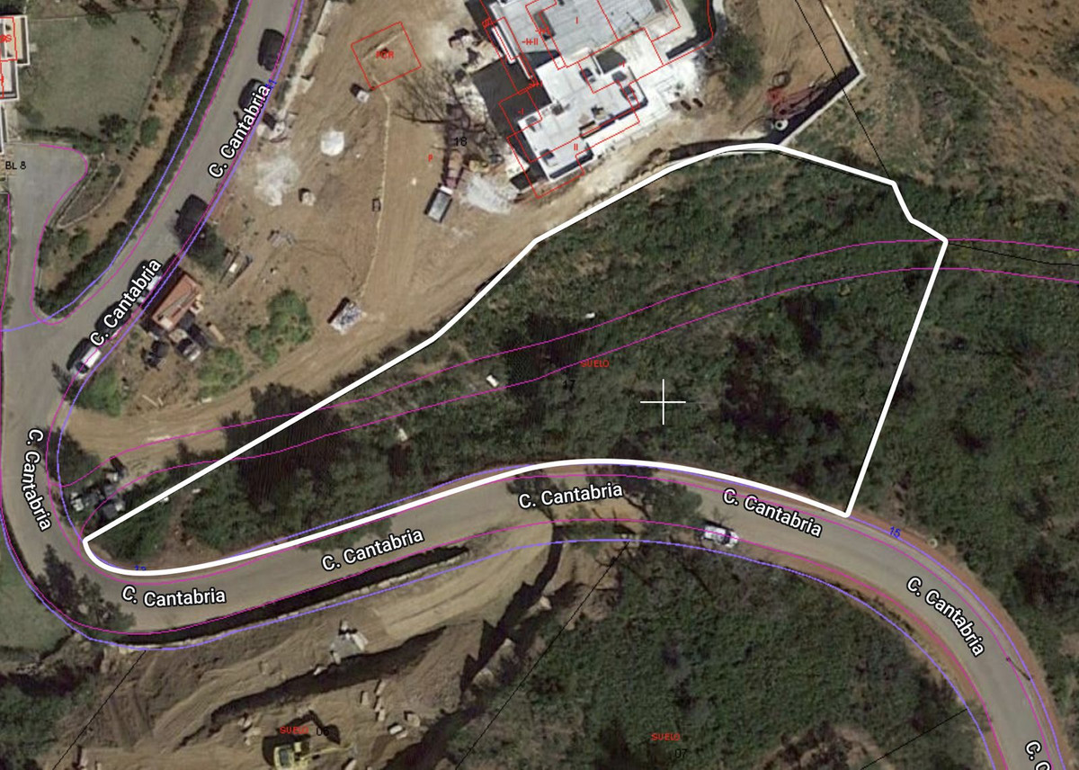 1,899 m² Plot in Marbella - Photo 11