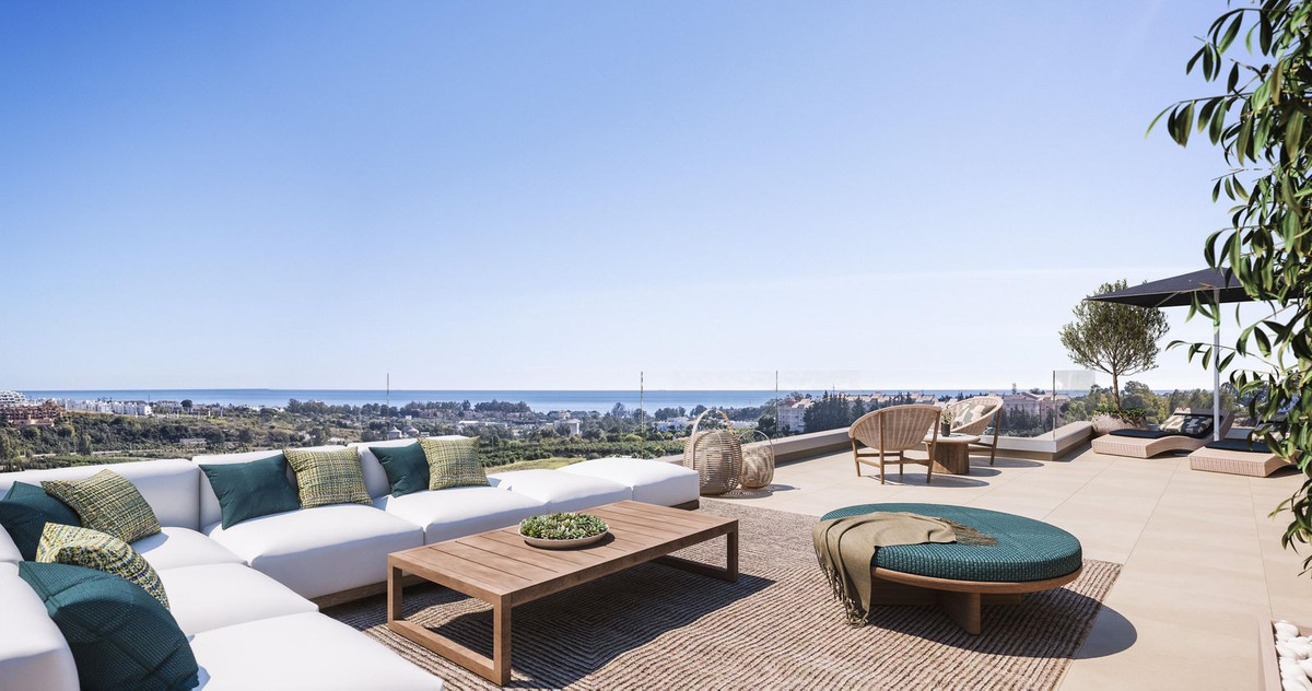 2 Bedroom Apartment in Estepona
