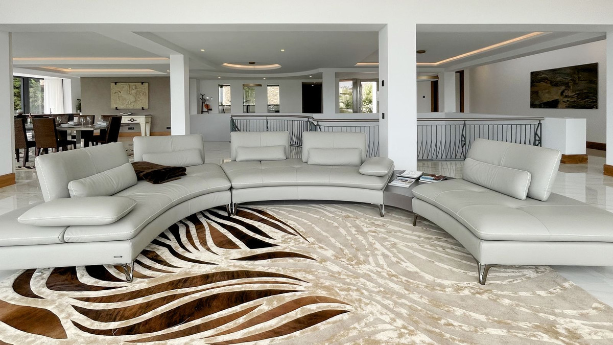 6 Bedroom Villa in San Roque - Photo 36