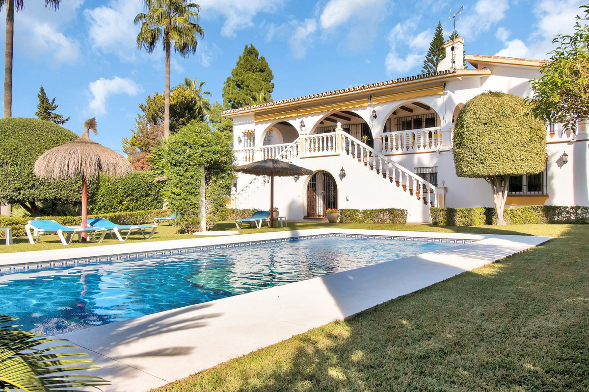 4 Bedroom Villa in San Pedro de Alcántara