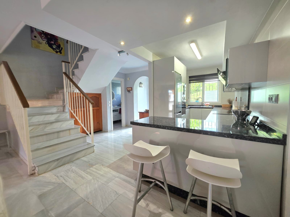 3 Bedroom Townhouse in Marbella - Foto 4