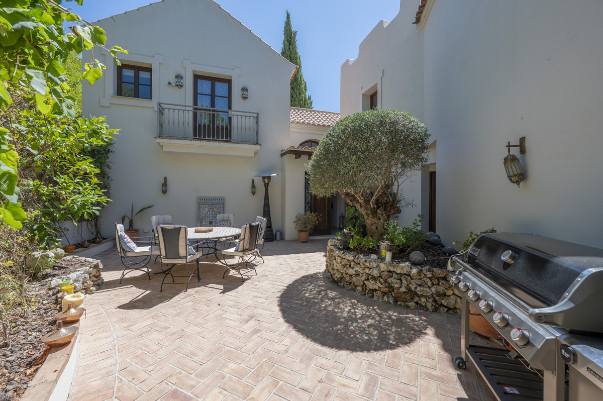4 Bedroom Villa in Estepona - Foto 4