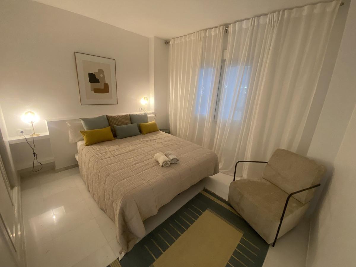 3 Bedroom Apartment in Marbella - Photo 16