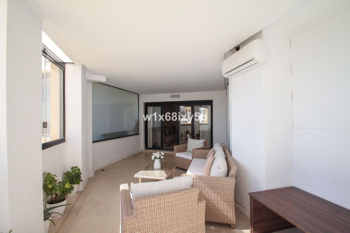 2 Bedroom Apartment in San Pedro de Alcántara - Фото 17