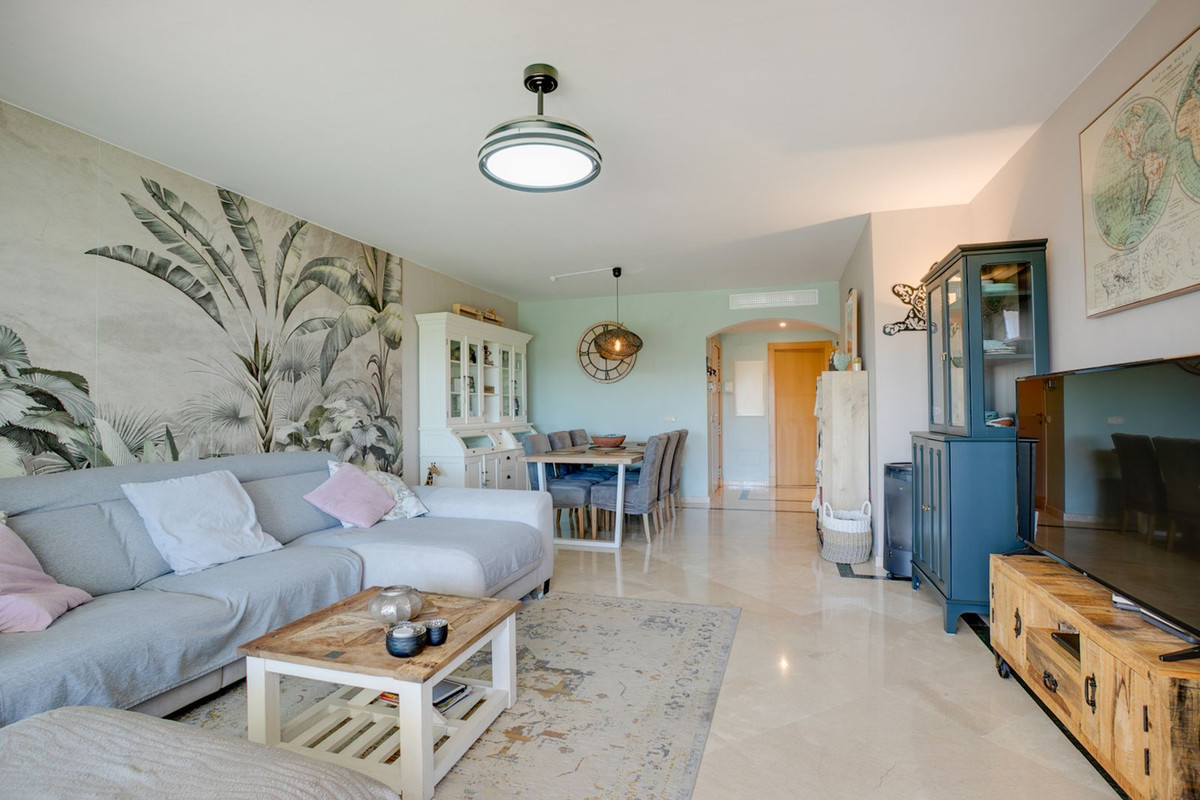 2 Bedroom Apartment in Casares - Photo 6