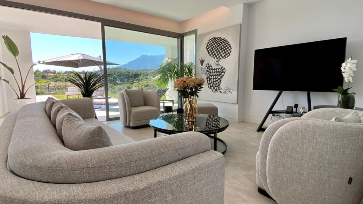 4 Bedroom Villa in Marbella - Photo 16