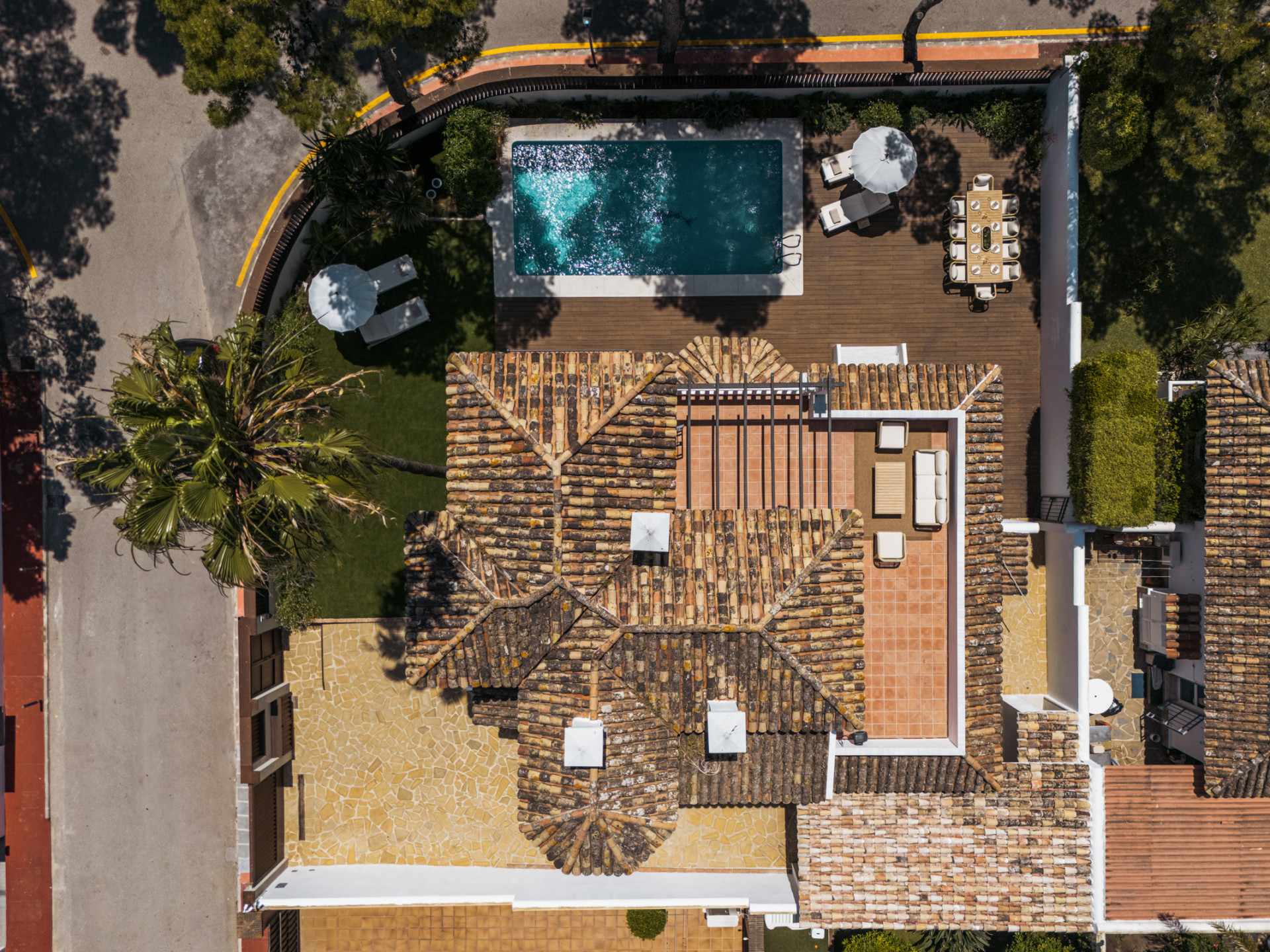 6 Bedroom Villa in Marbella - Photo 7