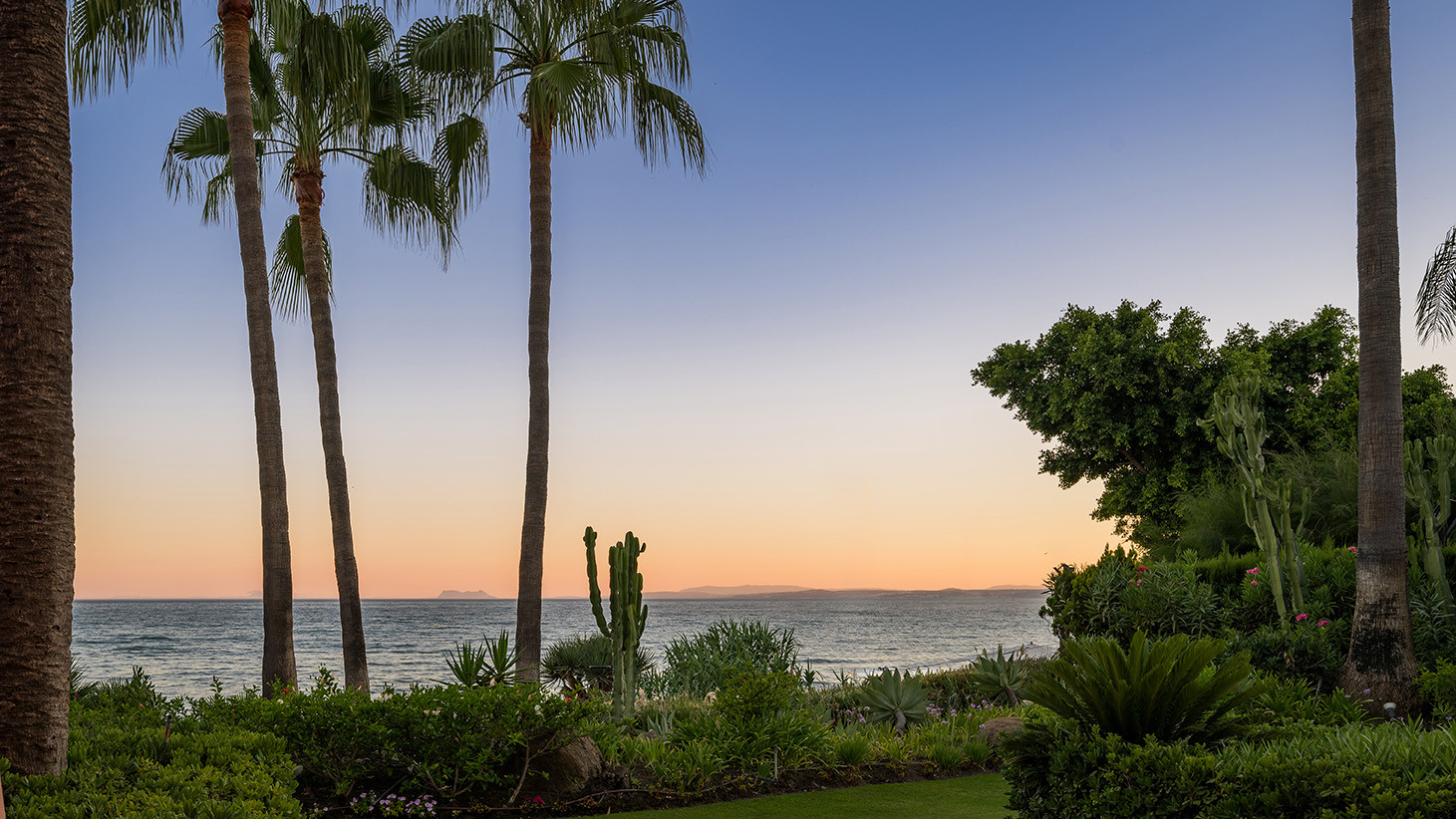 3 Bedroom Apartment in Estepona - Foto 3