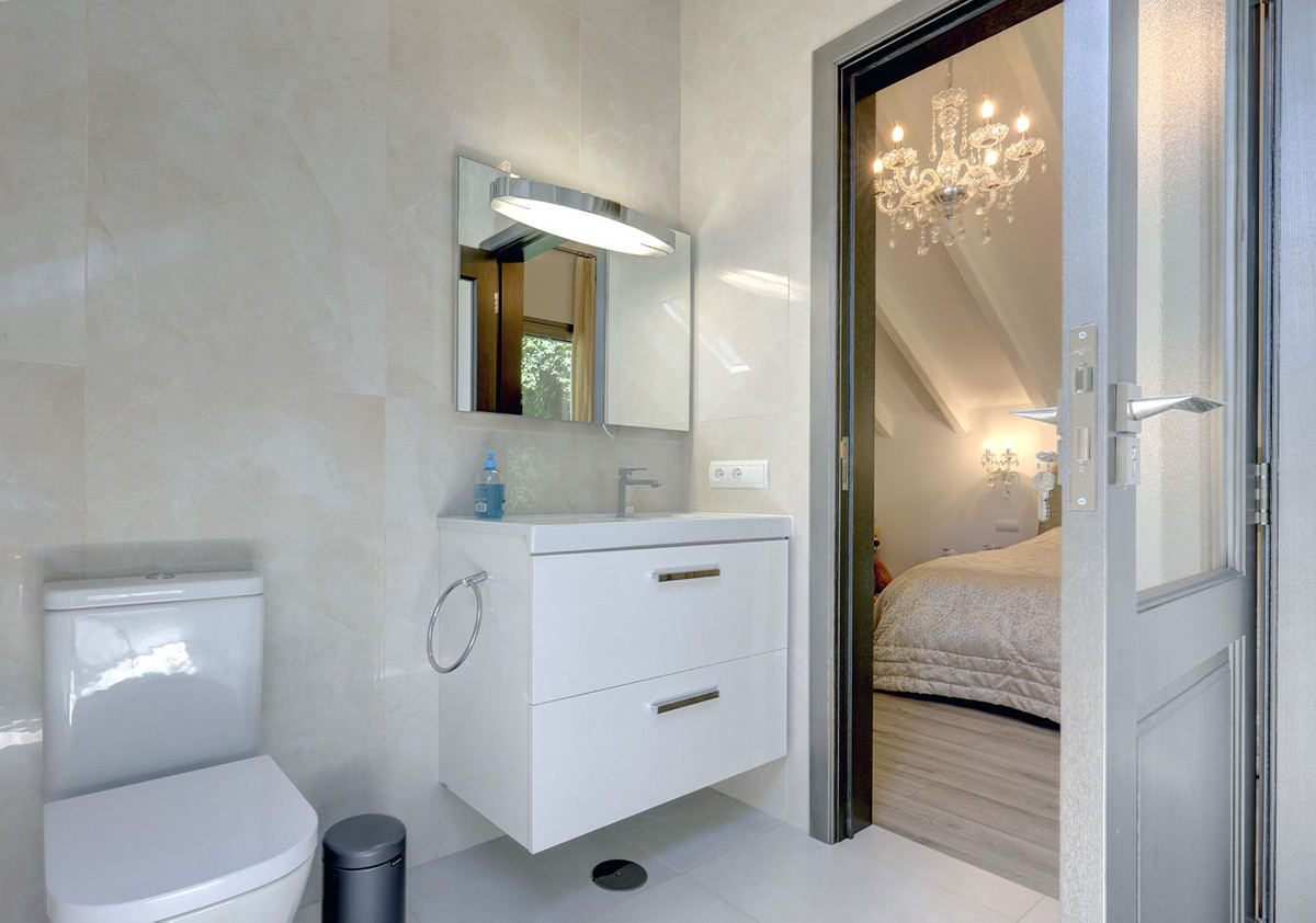 5 Bedroom Villa in Sotogrande - Photo 53