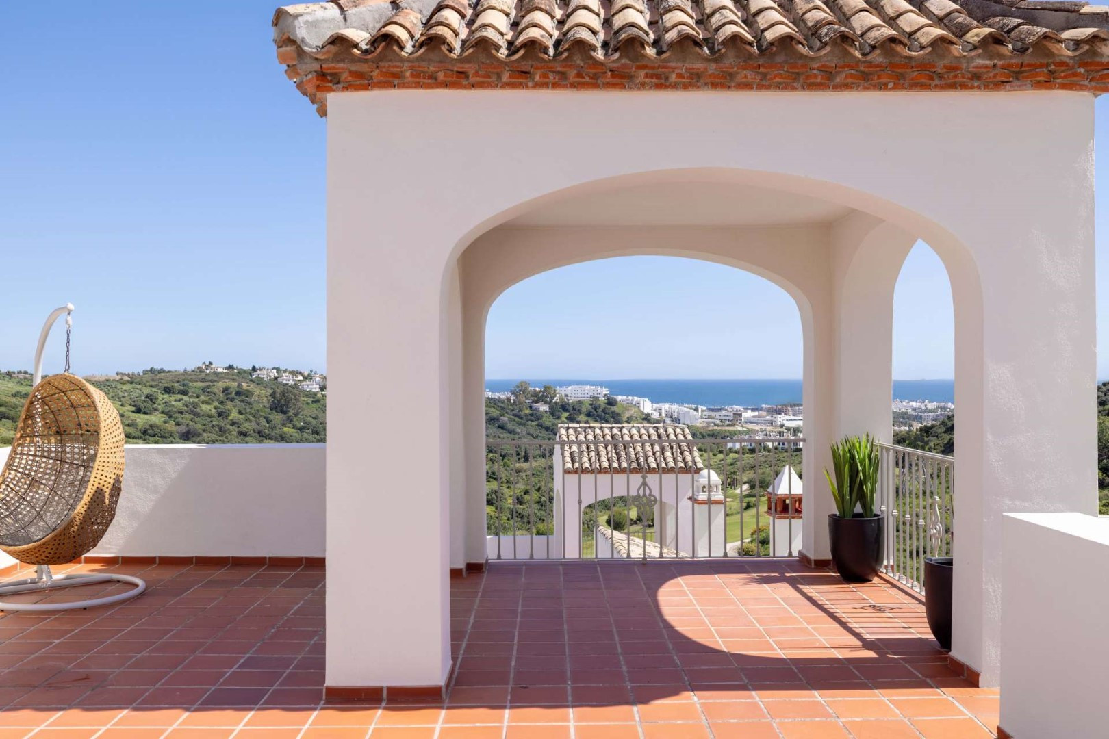 3 Bedroom Townhouse in Estepona - Photo 10