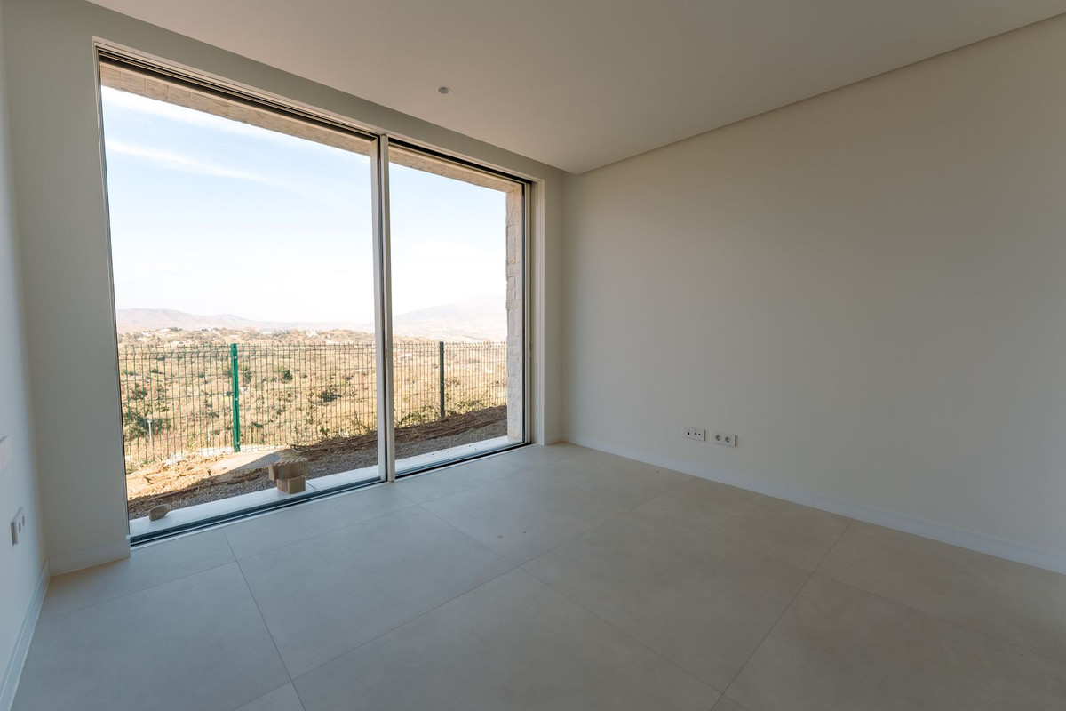 3 Bedroom Apartment in Ojén - Photo 6