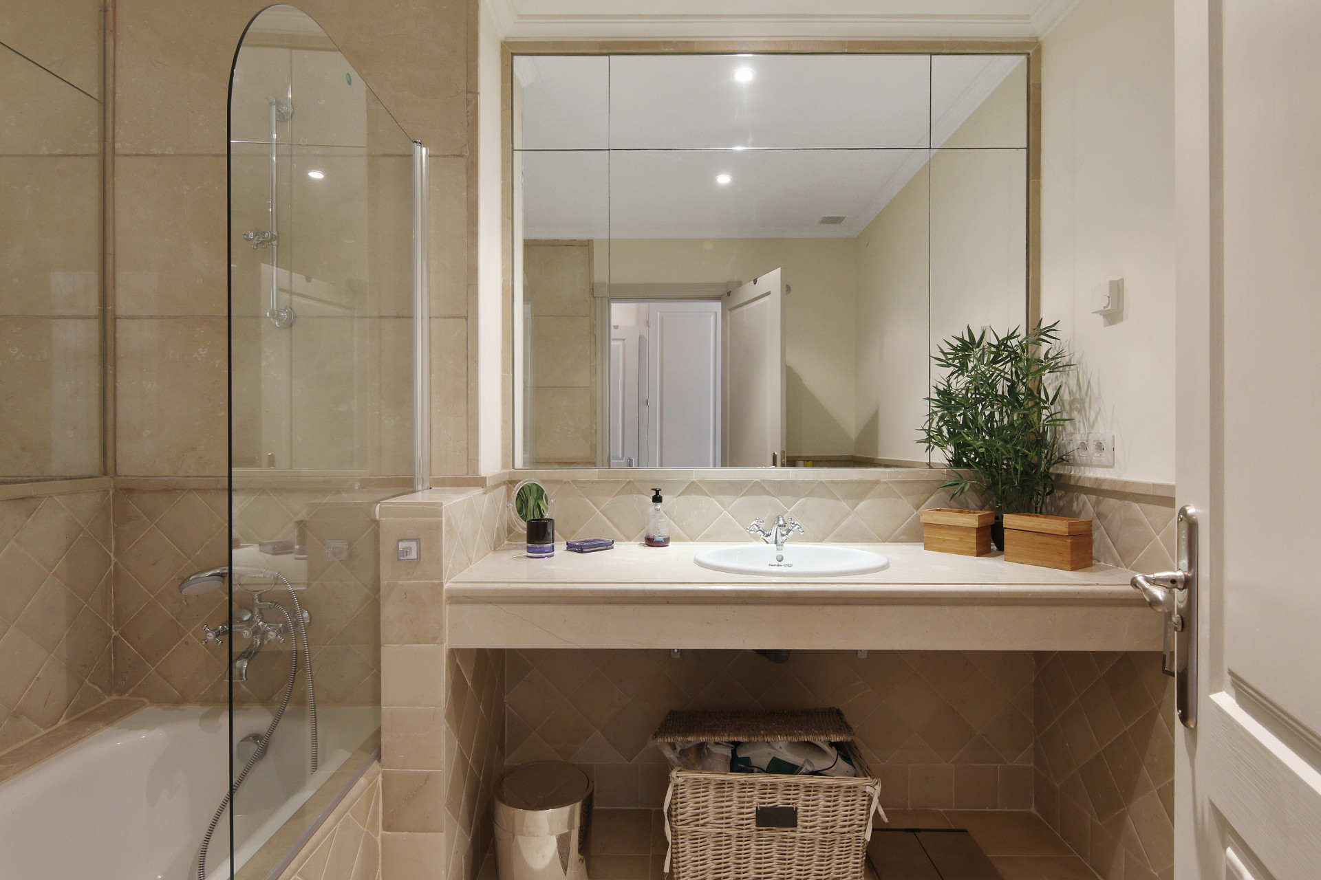 2 Bedroom Apartment in Casares - Photo 13