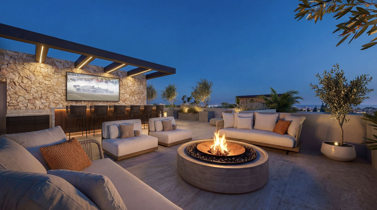 5 Bedroom Villa in Estepona - Photo 13