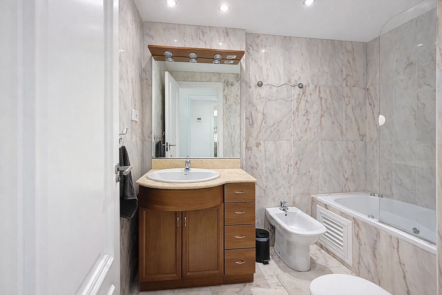 2 Bedroom Apartment in Mijas - Фото 32