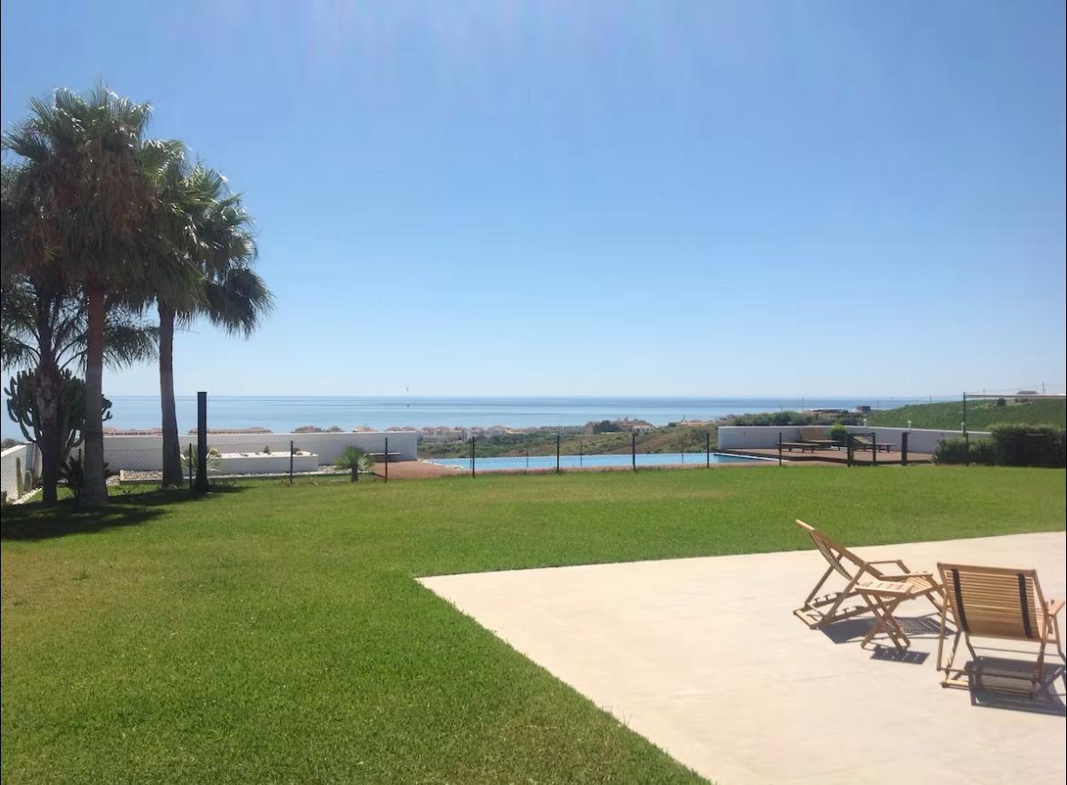 6 Bedroom Villa in Manilva - Photo 17