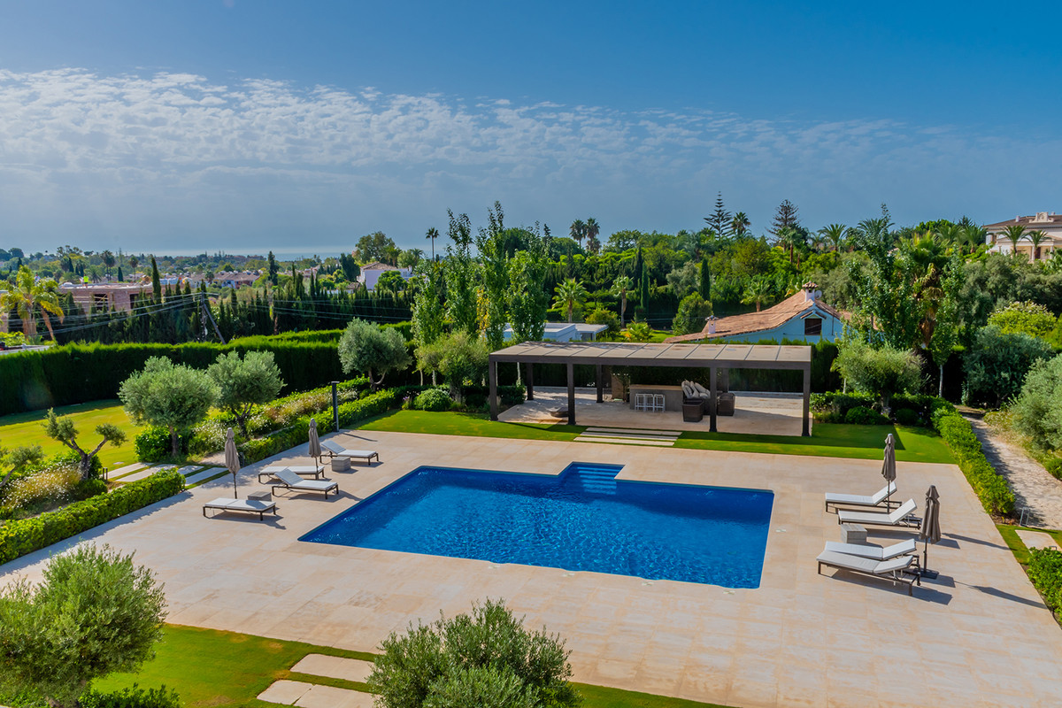 5 Bedroom Villa in San Pedro de Alcántara - Photo 6