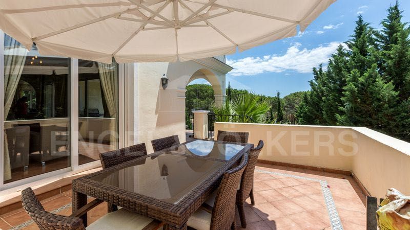 6 Bedroom Villa in Marbella - Photo 4