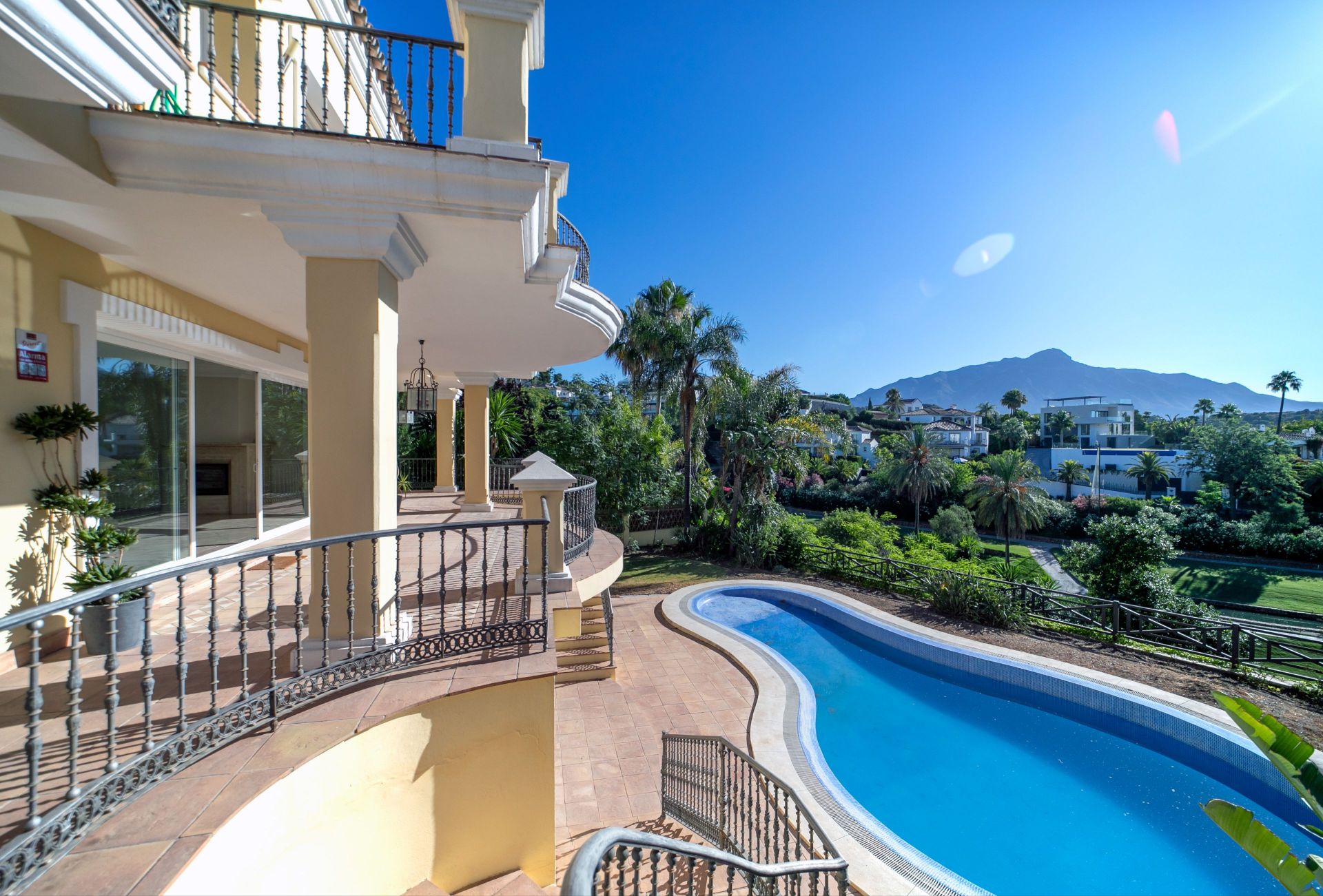 8 Bedroom Villa in Marbella - Foto 3
