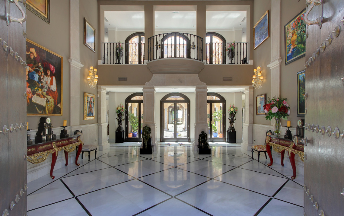 6 Bedroom Villa in Marbella - Photo 14