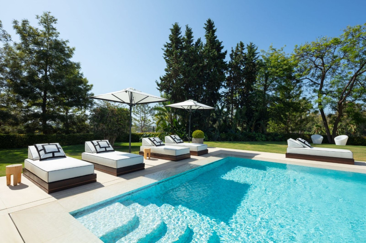 6 Bedroom Villa in Marbella - Photo 26