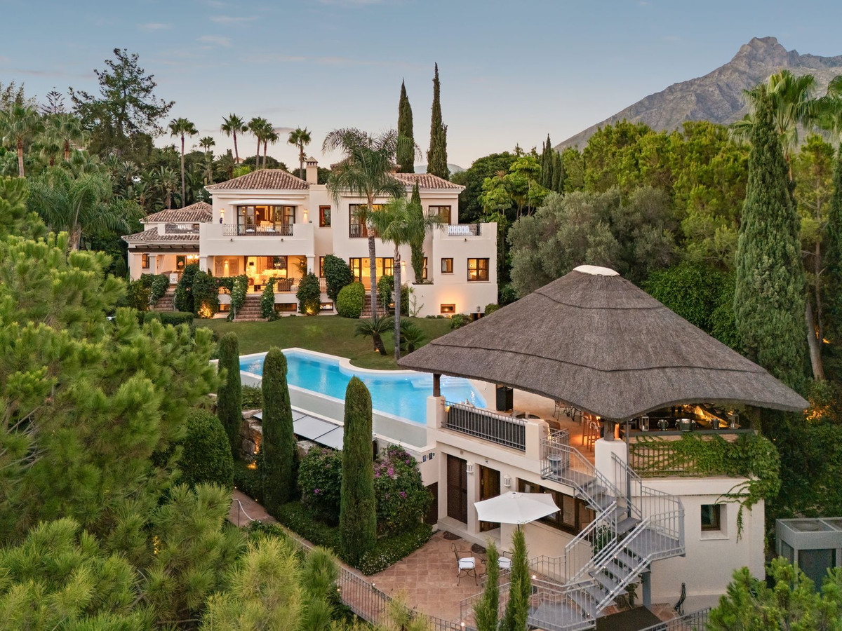 6 Bedroom Villa in Marbella - Photo 51