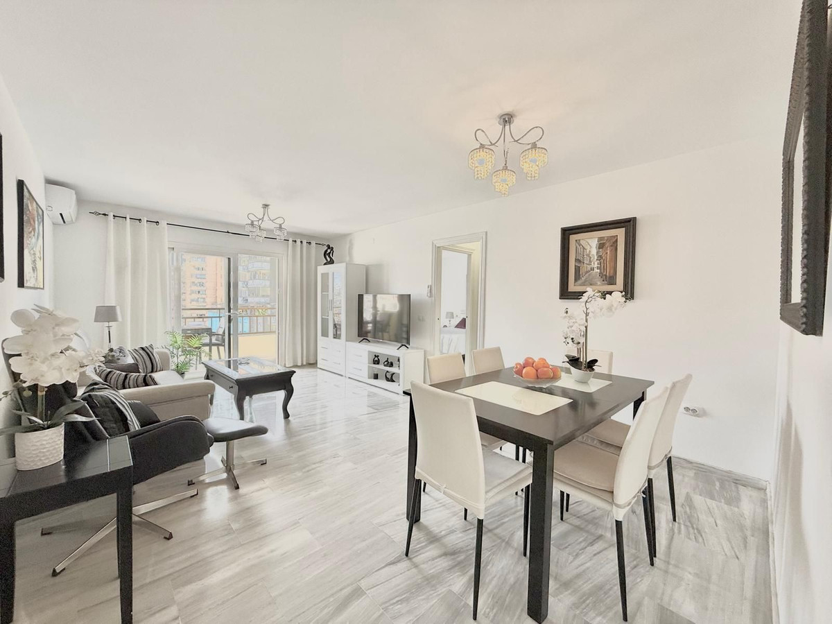 2 Bedroom Apartment in Fuengirola - Foto 9