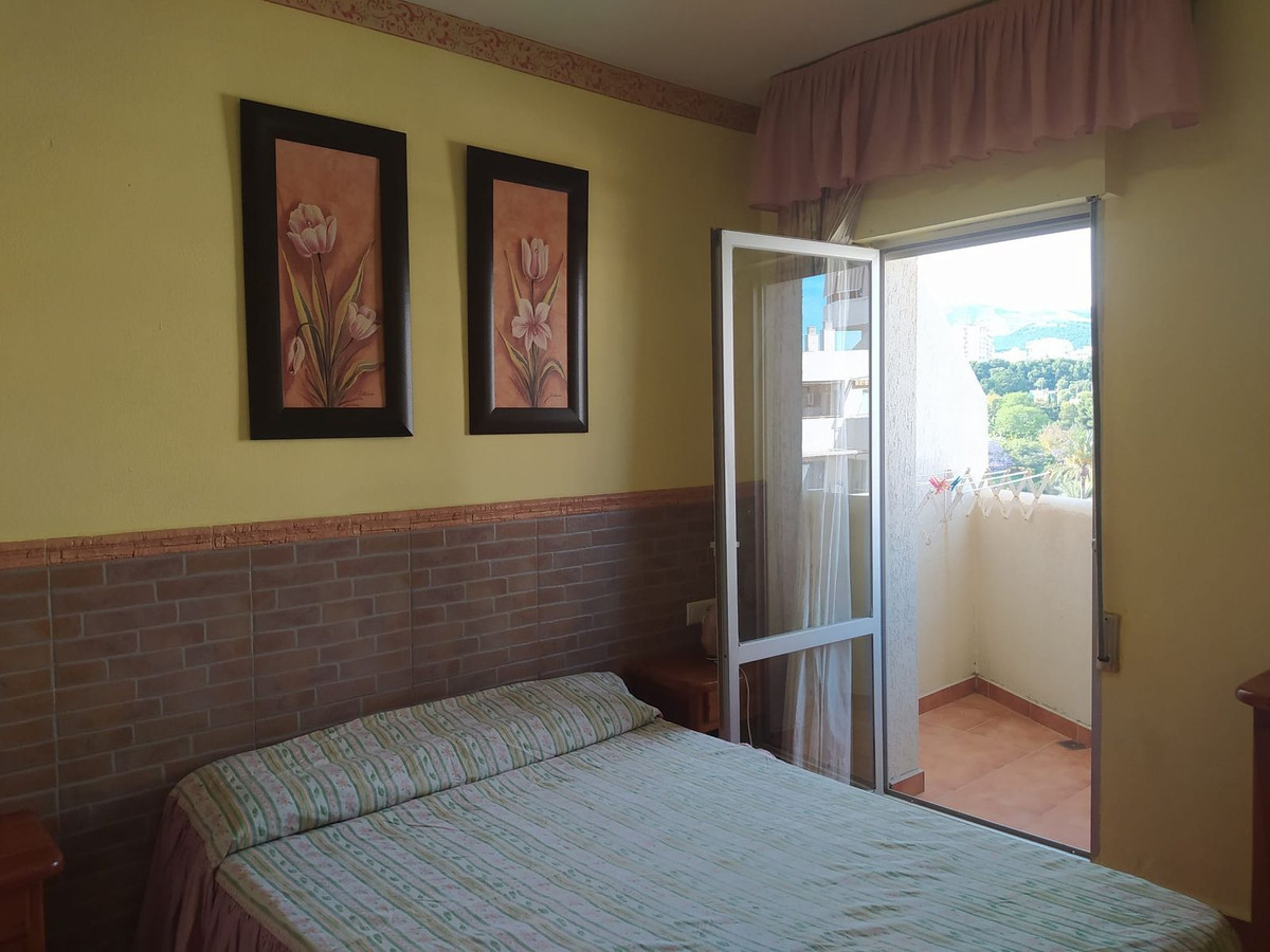 1 Bedroom Apartment in Torremolinos - Photo 4
