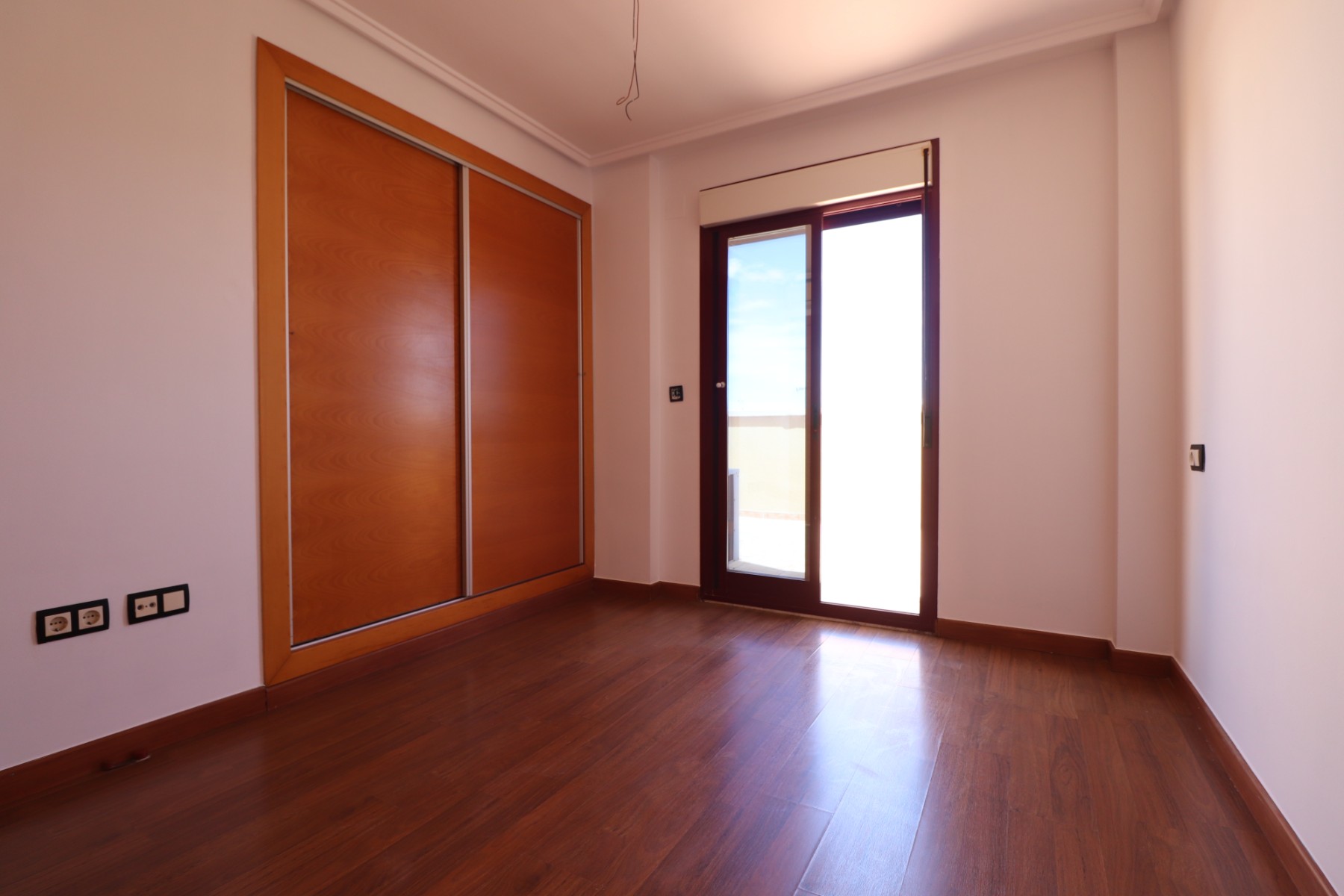 Apartamento com 2 quartos com piscina em Alicante, Espanha – Foto 11
