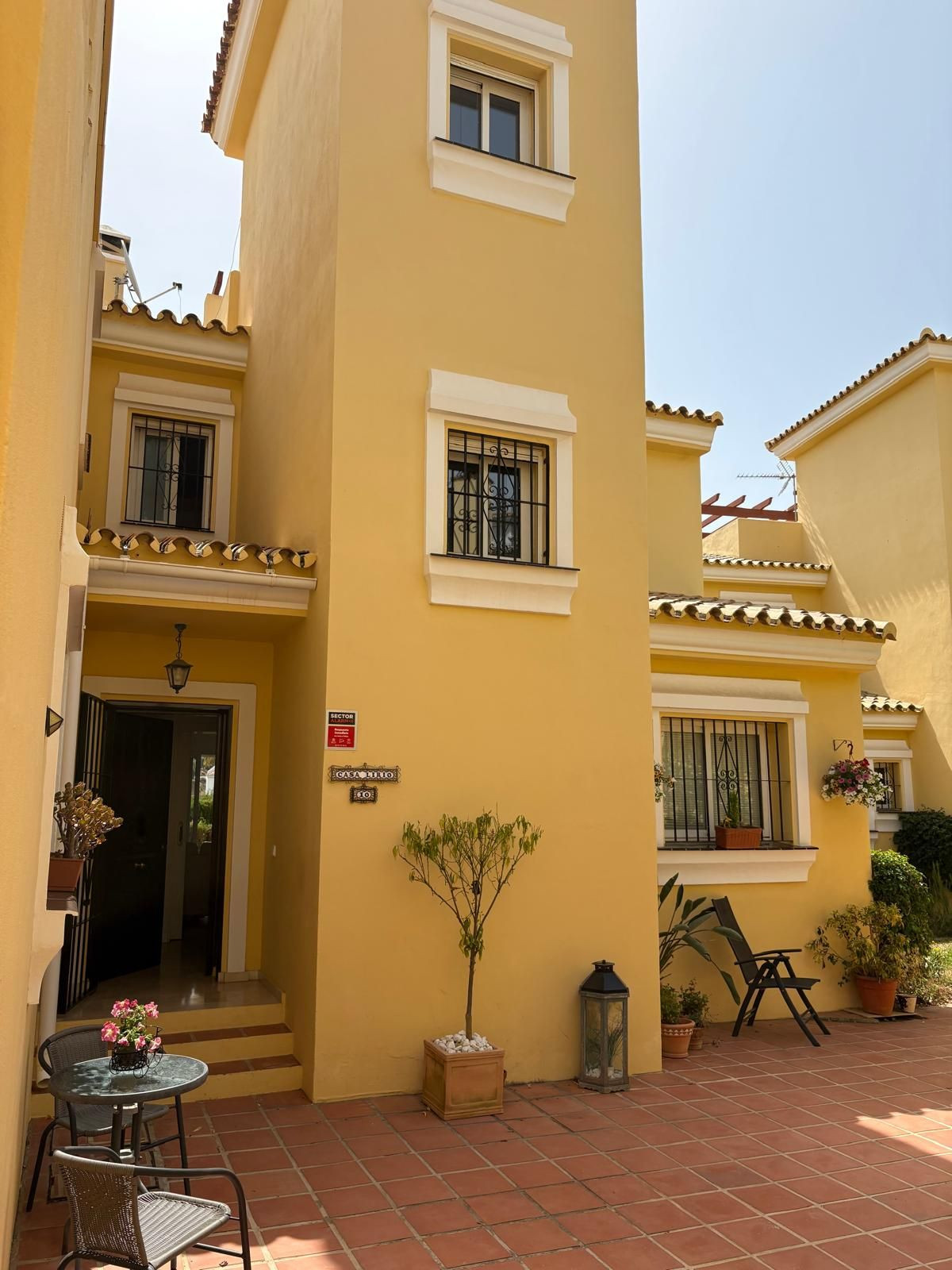3-bedroom villa with pool in Malaga, Spain – Photo 8