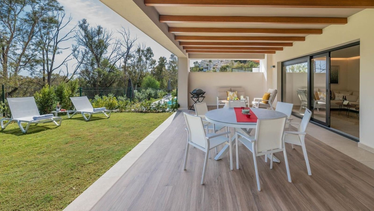 3 Bedroom Apartment in Marbella - Photo 17