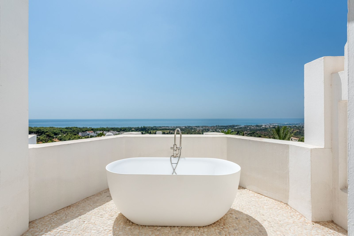 Piso de 3 dormitorios con piscina en Málaga – Foto 29