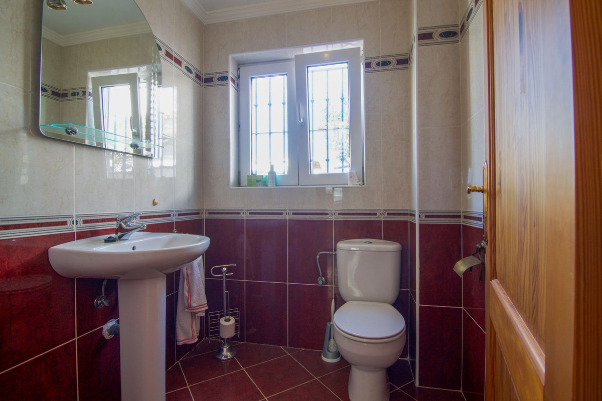 3 Bedroom Villa in Fuengirola - Photo 15