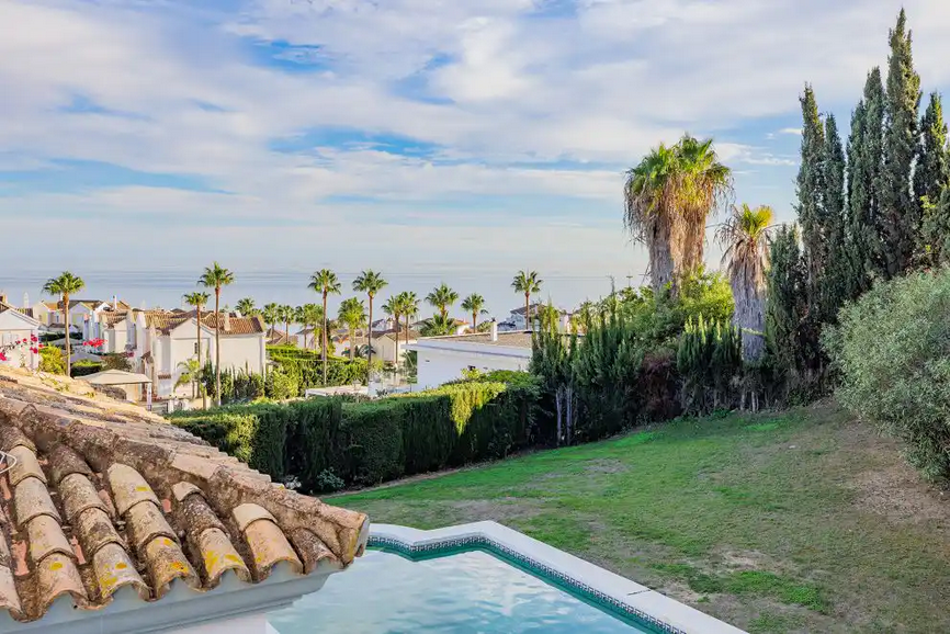 4 Bedroom Villa in La Alcaidesa - Photo 2