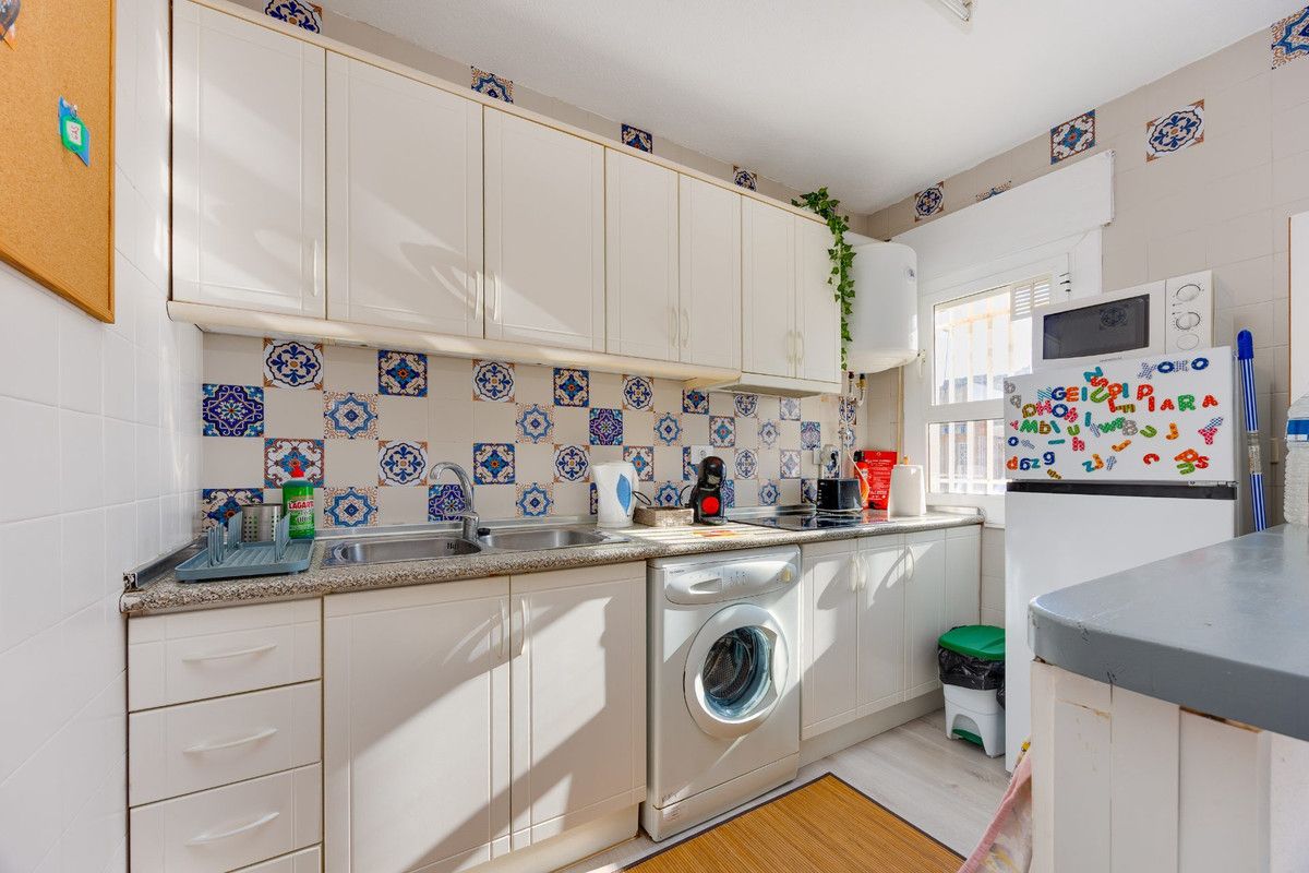 Chalet de 2 dormitorios en Murcia – Foto 9