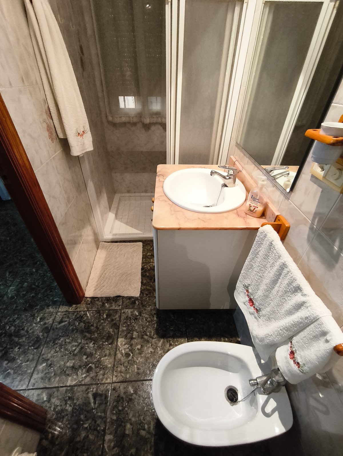 Chalet de 4 dormitorios en Valencia – Foto 17