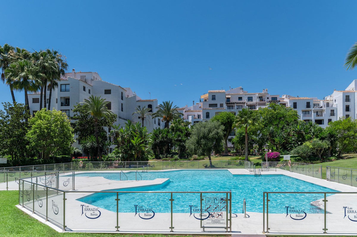Apartment in Puerto Banus
