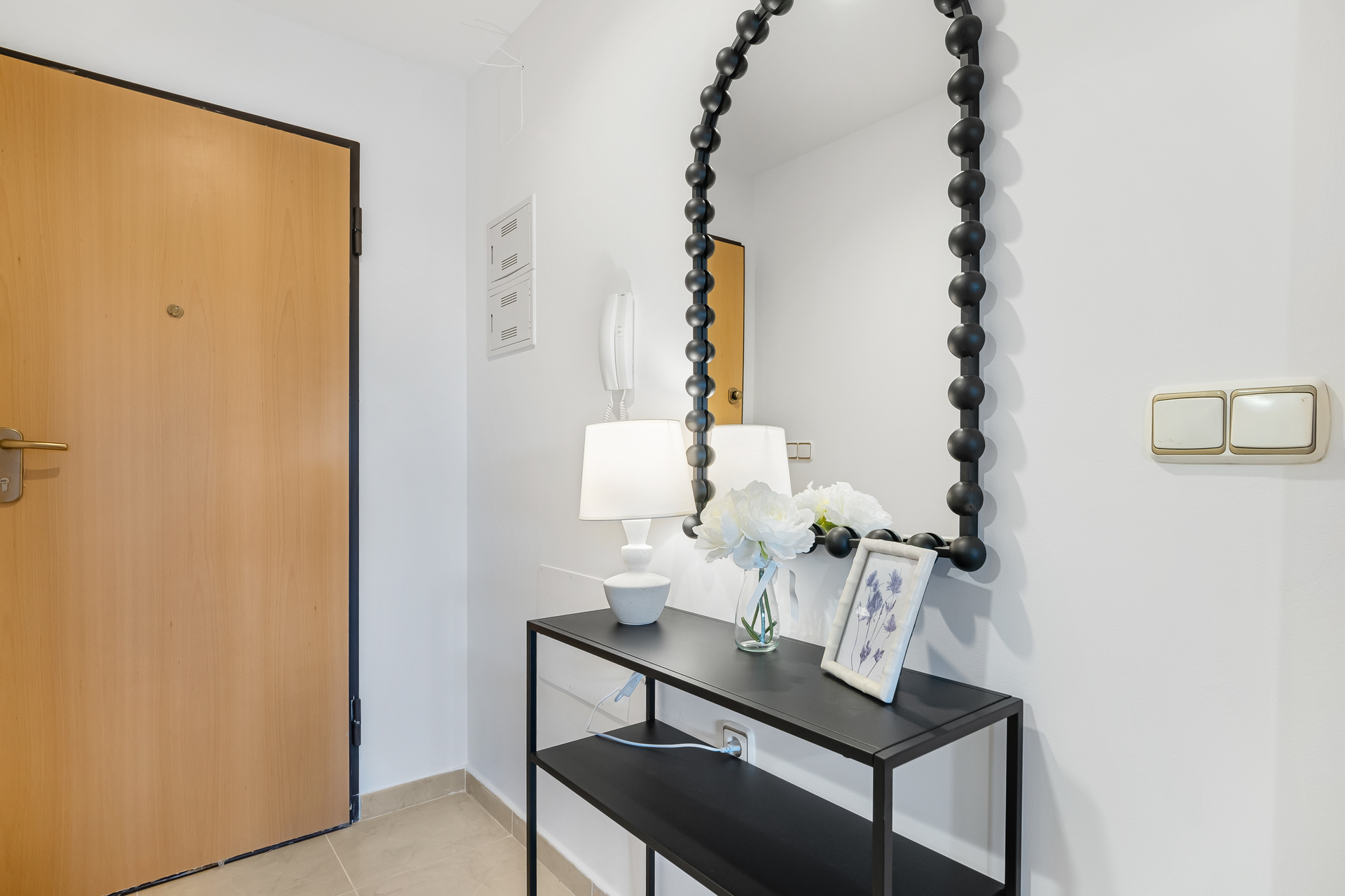 2-bedroom apartment with pool in Alicante, Spain – Photo 11