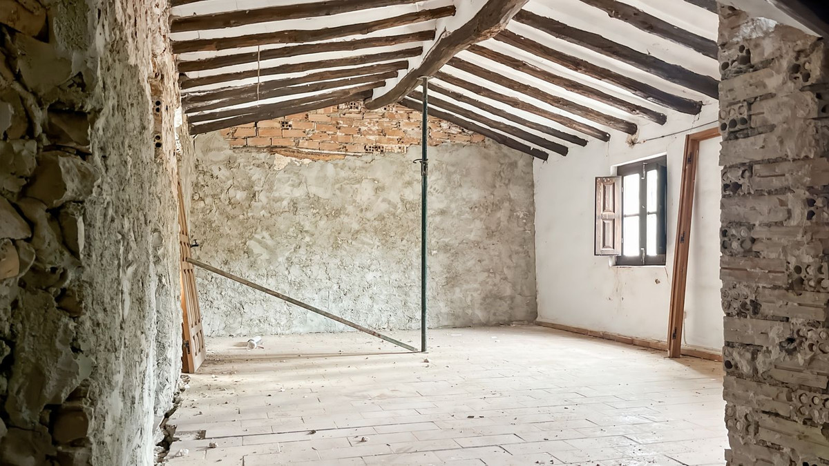6 Bedroom Country house in Villanueva del Rosario - Photo 7