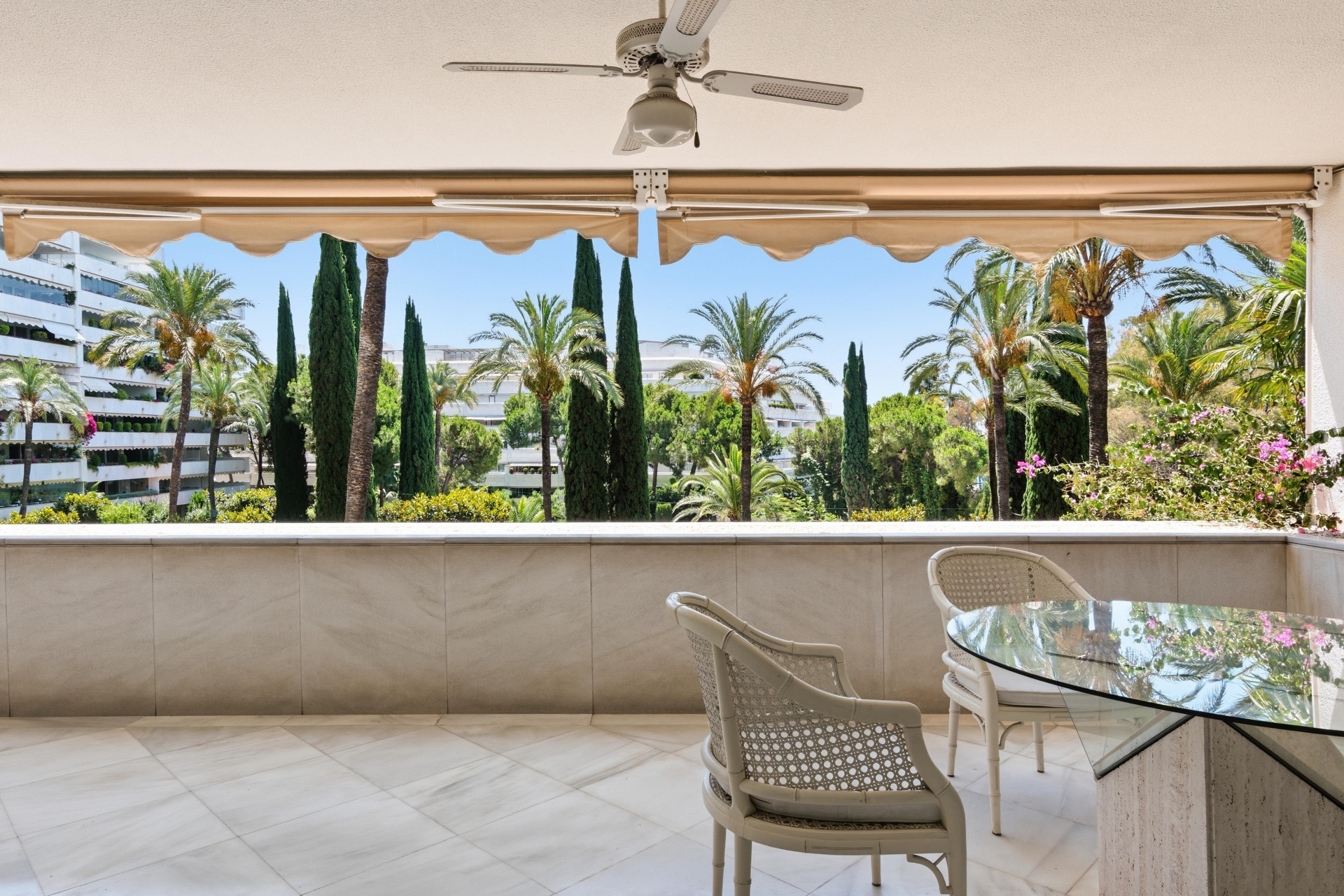 3 Bedroom Apartment in Marbella - Photo 19