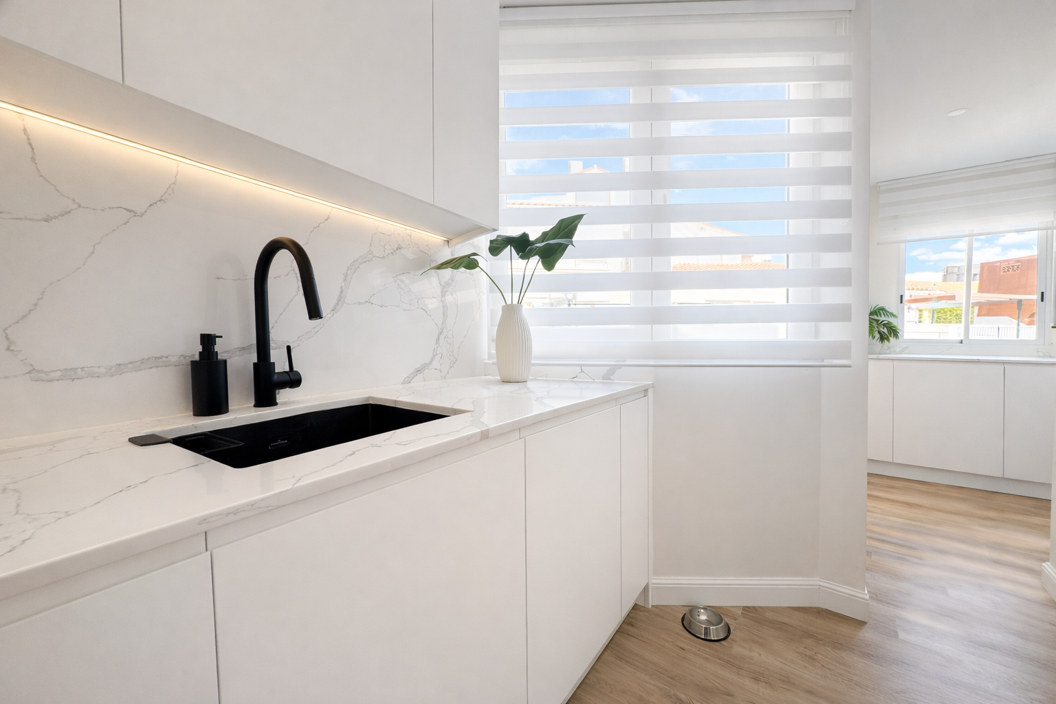 3 Bedroom Apartment in Benalmádena - Photo 5