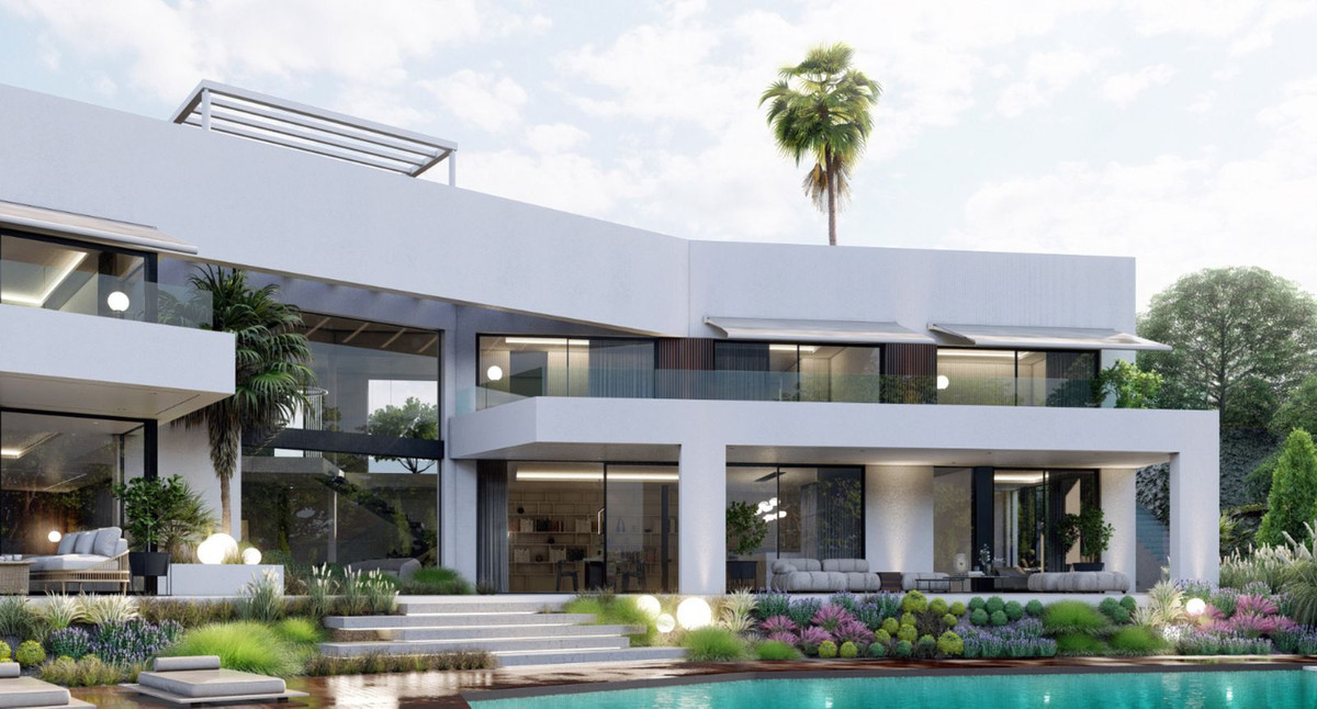 5 Bedroom Villa in Marbella - Photo 2