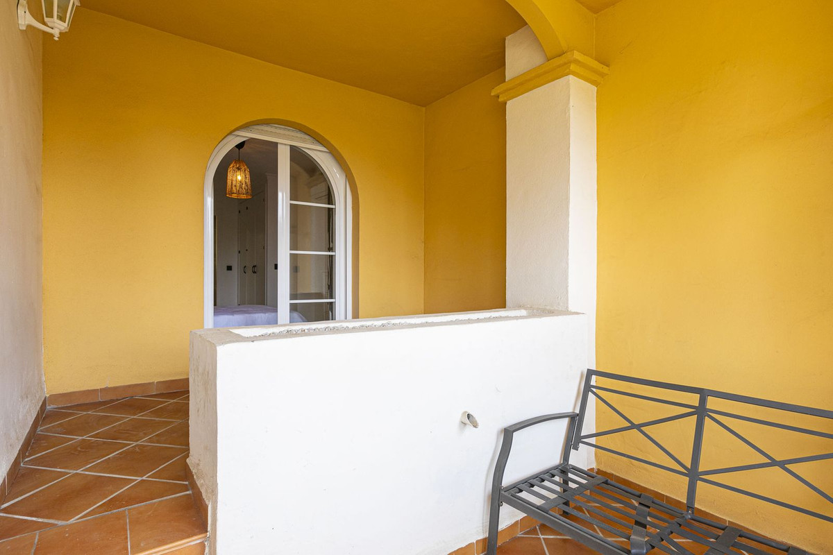 2 Bedroom Apartment in Marbella - Photo 44