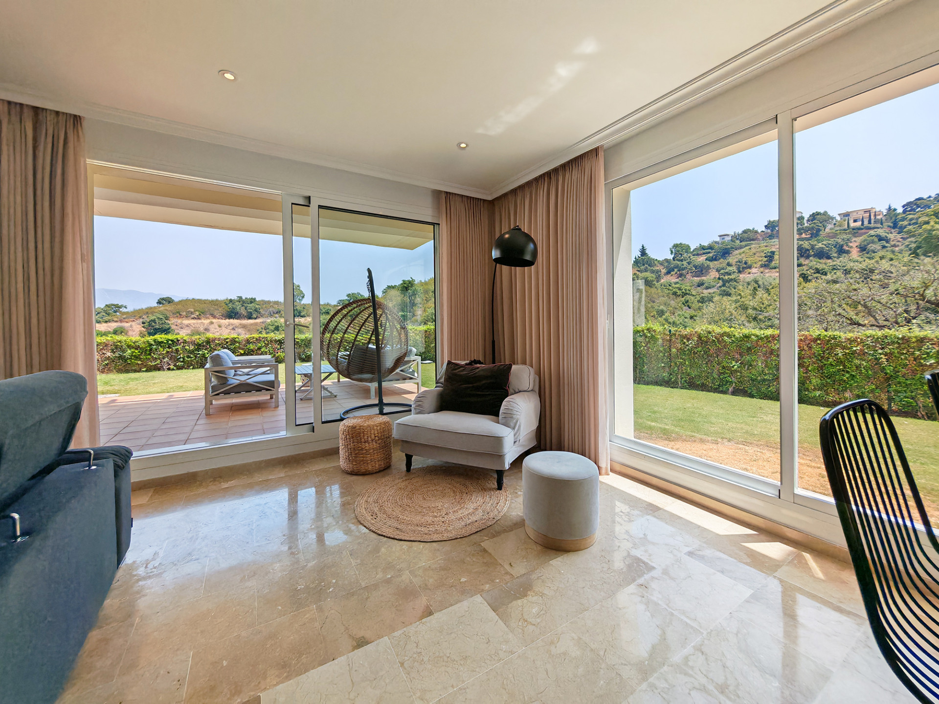 2 Bedroom Apartment in Marbella